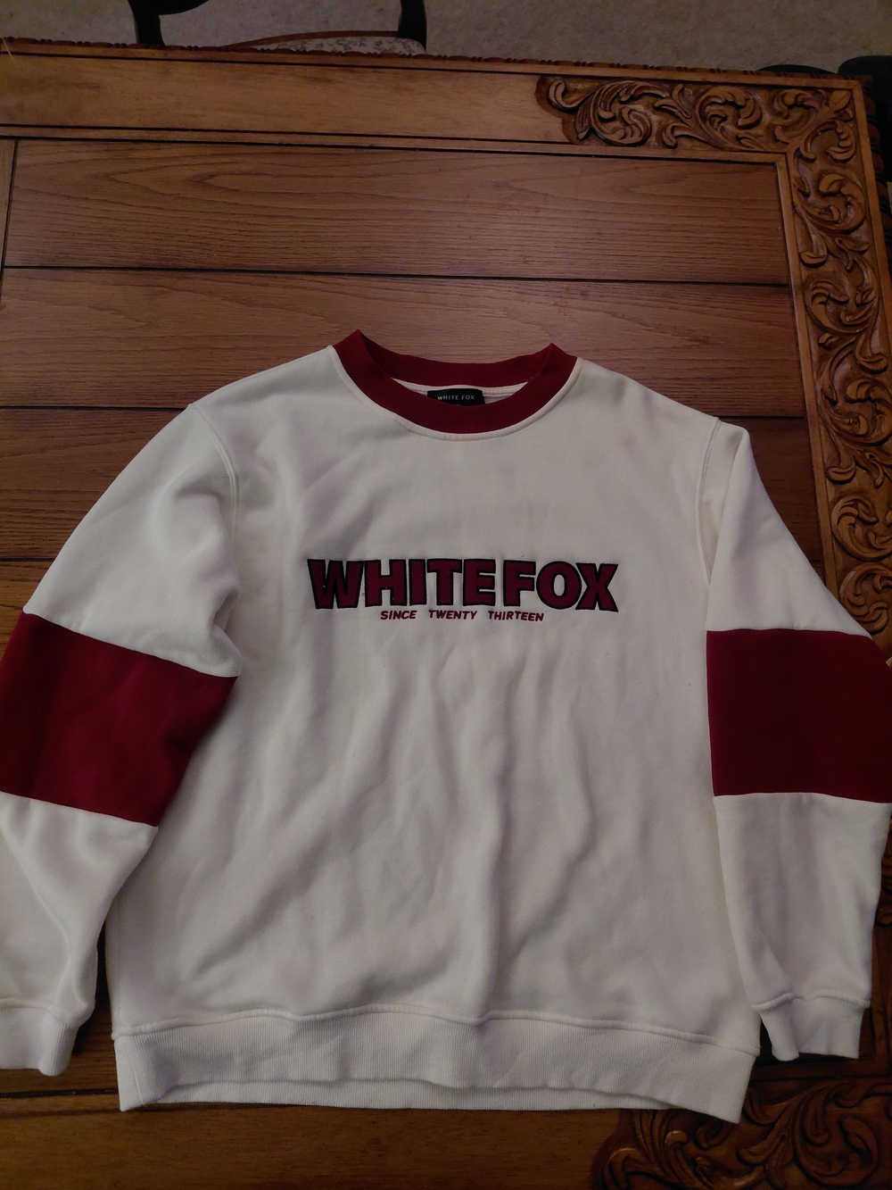 White Fox Boutique White and Burgundy Crewneck Sweatshirt